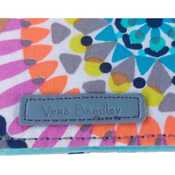 • New • Vera Bradley Floral Card Case NWT Gorgeous! Host Pick - Picture 5 of 12
